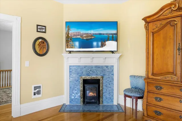 $995,000 | 223 North Oregon Street, Yreka, CA 96097