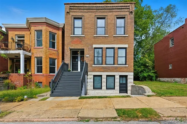 $465,000 | 2633 Allen Avenue, St. Louis, MO 63104