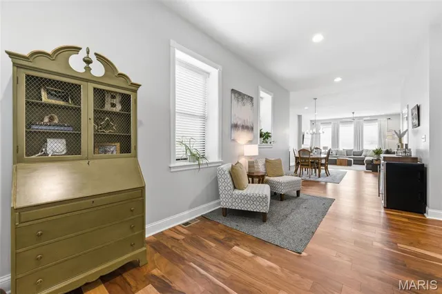 $465,000 | 2633 Allen Avenue, St. Louis, MO 63104