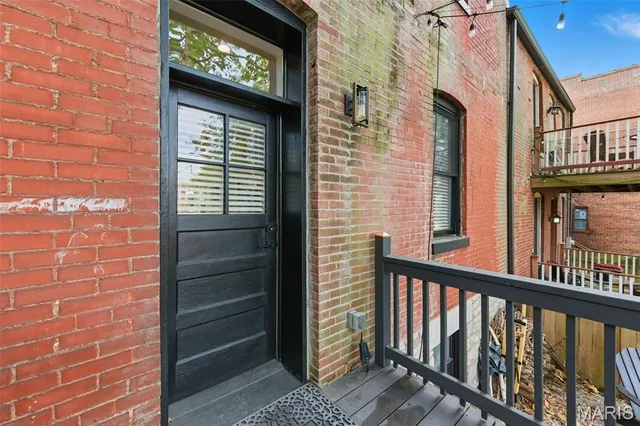 $465,000 | 2633 Allen Avenue, St. Louis, MO 63104