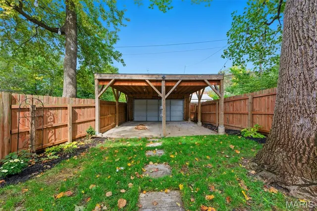 $465,000 | 2633 Allen Avenue, St. Louis, MO 63104