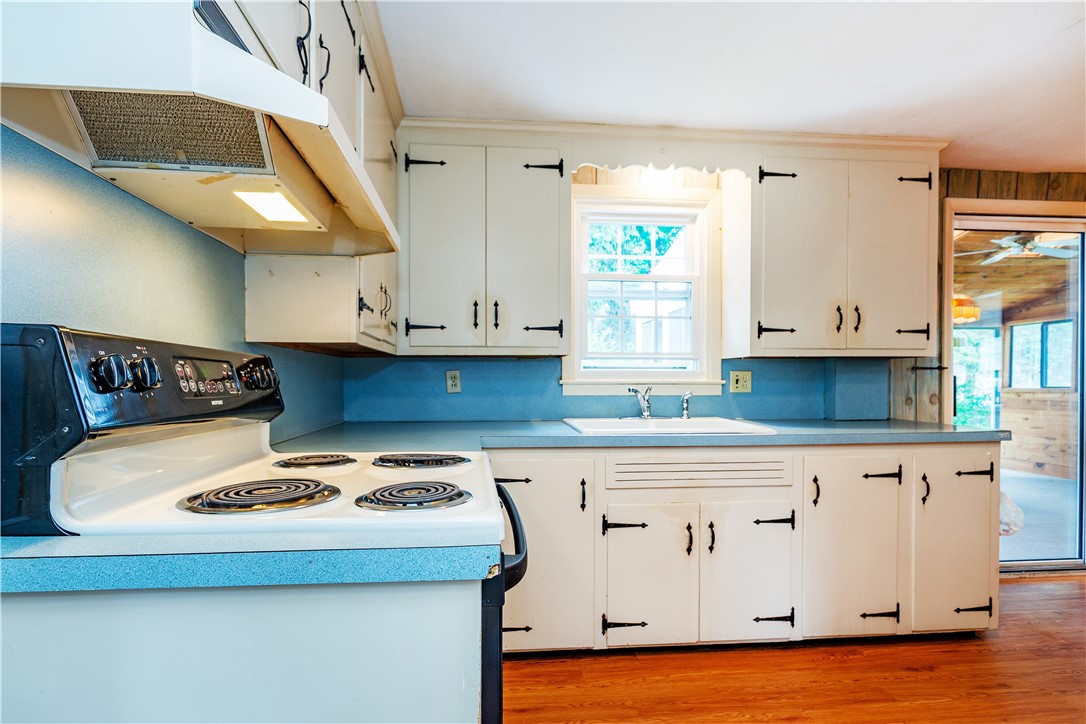 69 Douglas Road Warwick, RI 02886 - Photo 16 of 50
