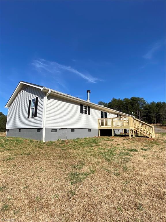 1076 Murphy Road Walnut Cove, NC 27052 - Photo 2 of 17 Gallery Image 2