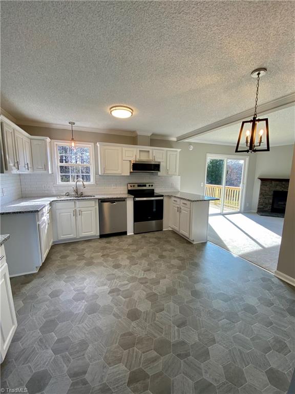 1076 Murphy Road Walnut Cove, NC 27052 - Photo 6 of 17 Gallery Image 6