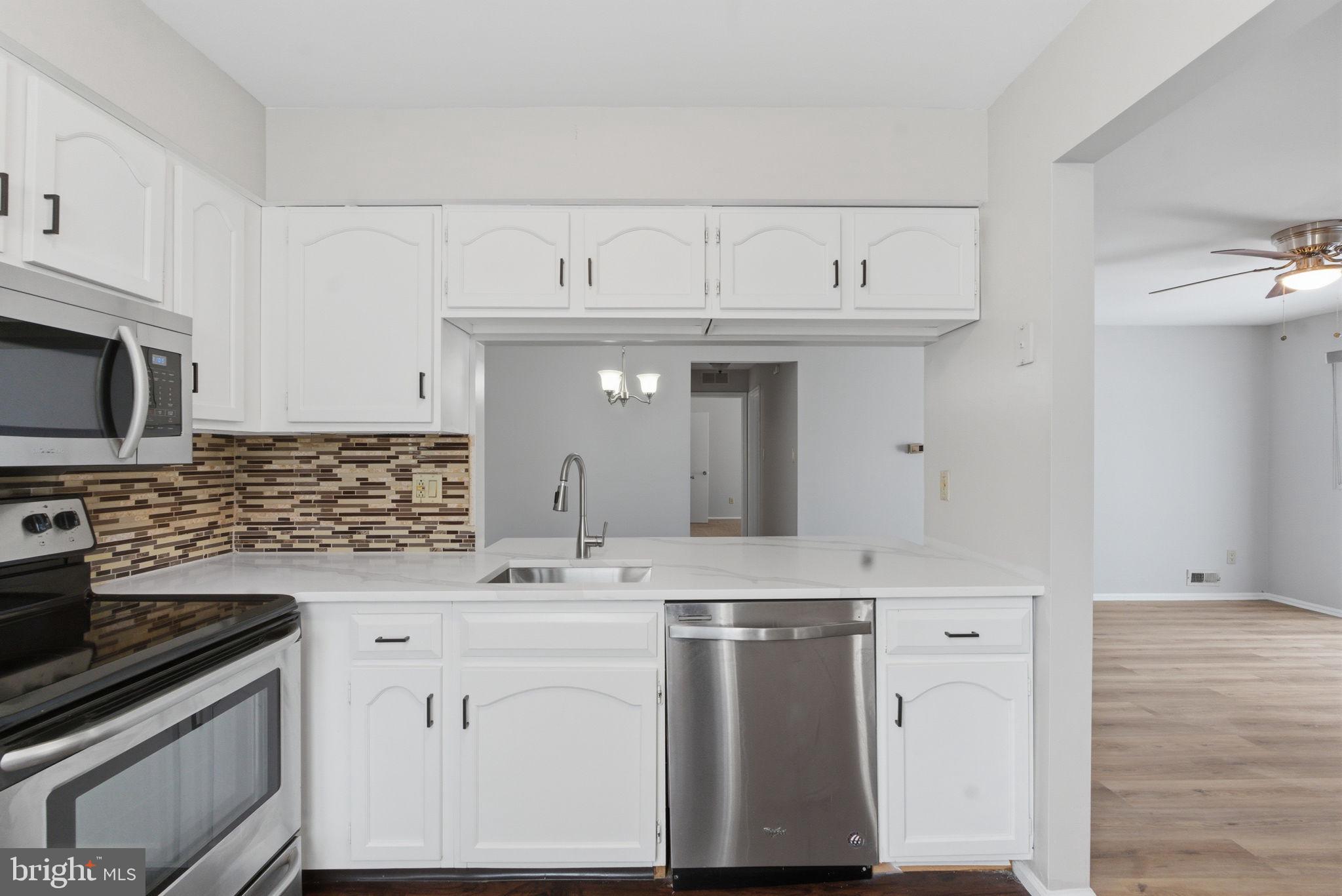 4102B Adelaide Drive Mount Laurel, NJ 08054 - Photo 13 of 23 Kitchen