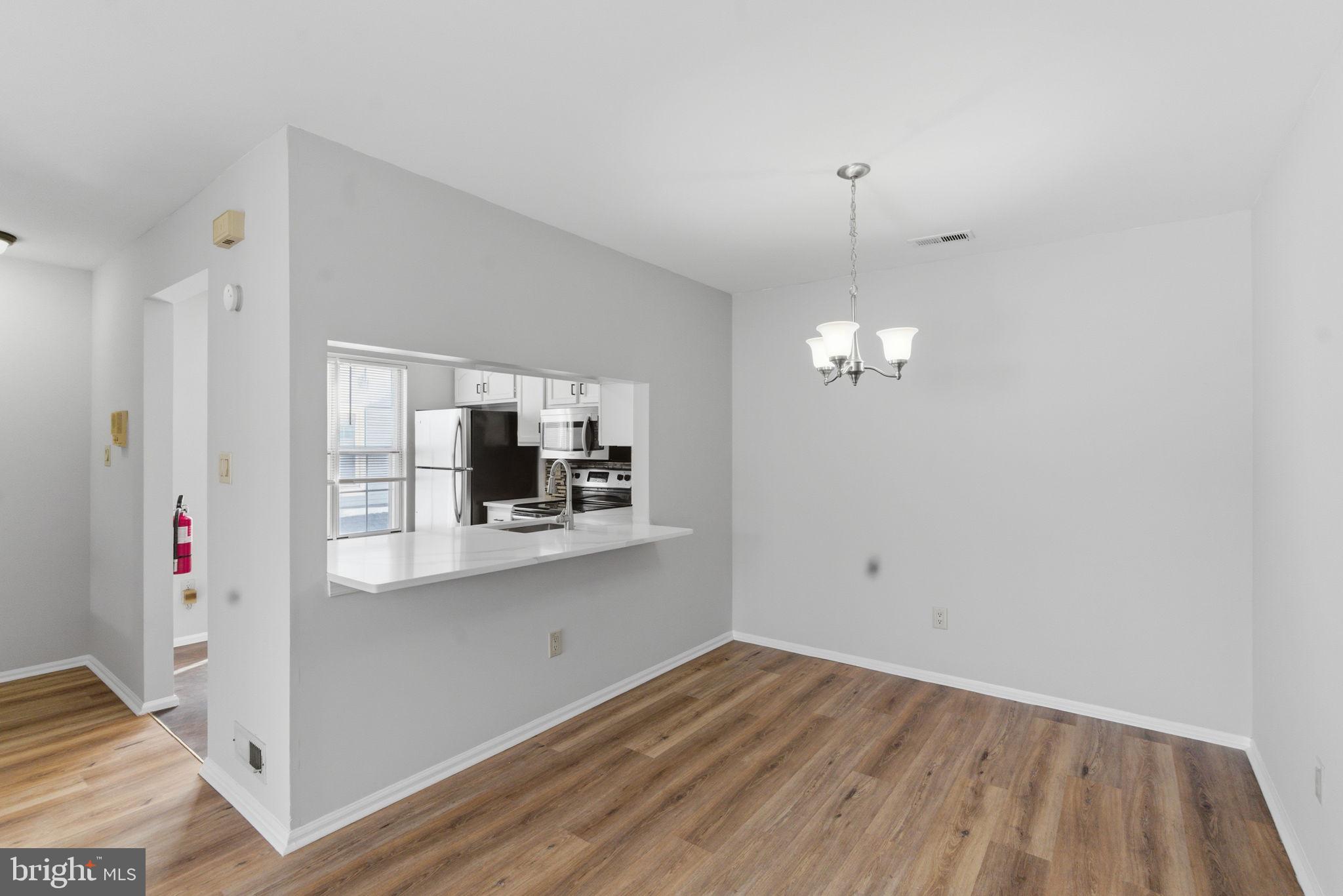 4102B Adelaide Drive Mount Laurel, NJ 08054 - Photo 8 of 23 Dining area