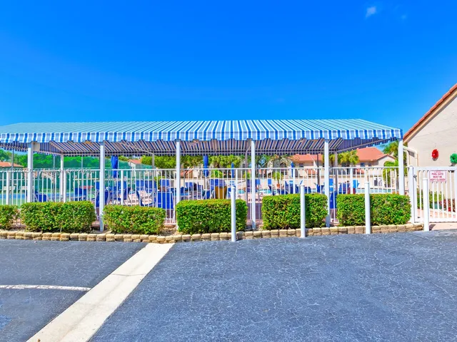 $460,000 | 7889 Lake Sands Drive, Delray Beach, FL 33446