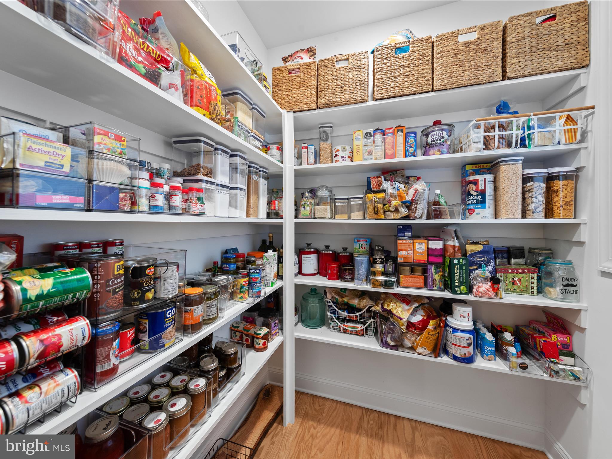 20005 Devine Way Milton, DE 19968 - Photo 21 of 82 a room with lots of different kinds of flowers