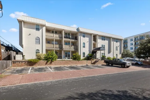 $289,900 | 910 Duncan Lane, Unit 57, Austin, TX 78705