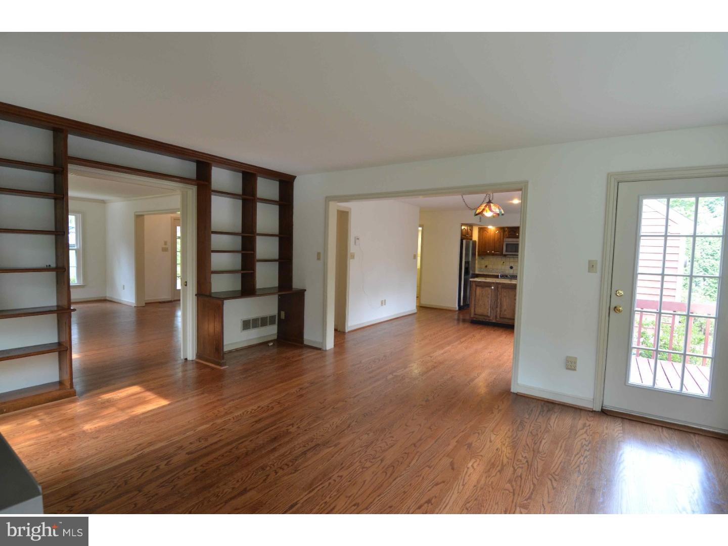 23 Fariston Road Wayne, PA 19087 - Photo 10 of 22 Family Room