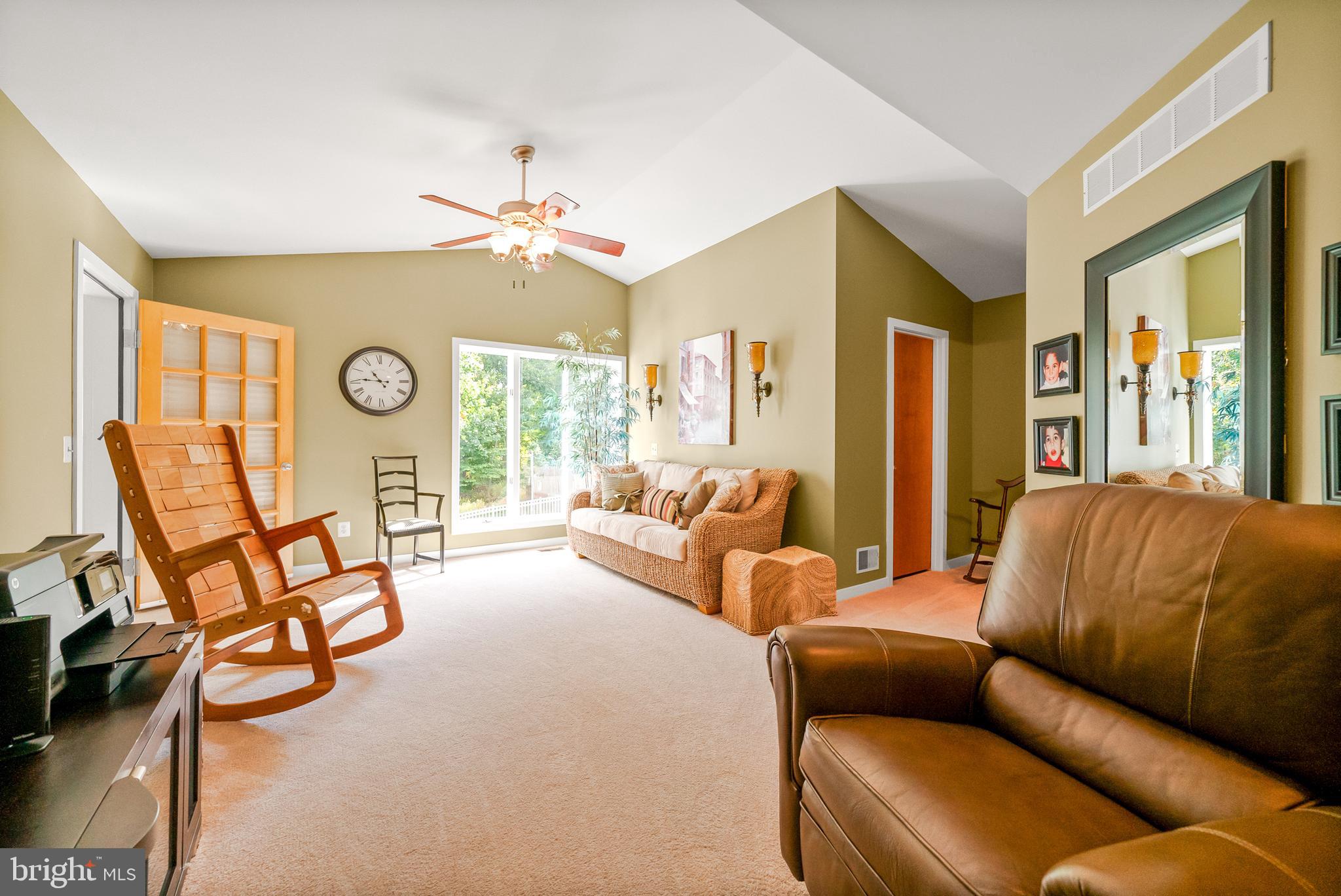 734 Pine Ridge Road Media, PA 19063 - Photo 31 of 99 1st Floor Primary (1 of 2)