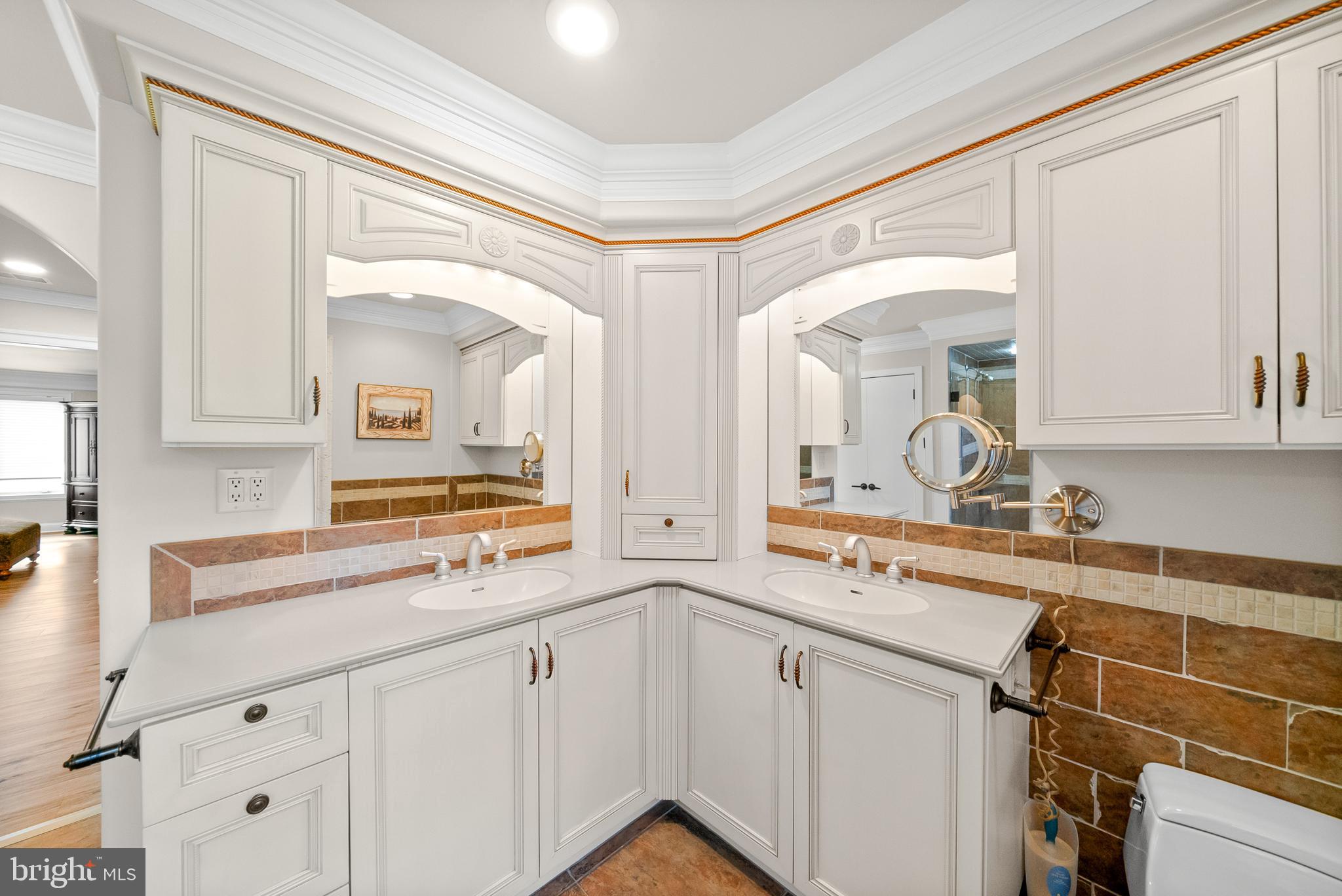 734 Pine Ridge Road Media, PA 19063 - Photo 42 of 99 Primary Bathroom