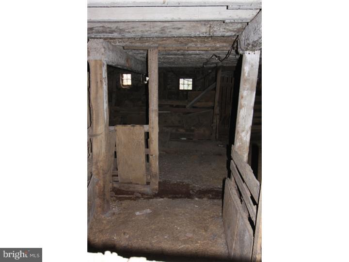 1330 Temple Road Pottstown, PA 19465 - Photo 24 of 25 Barn