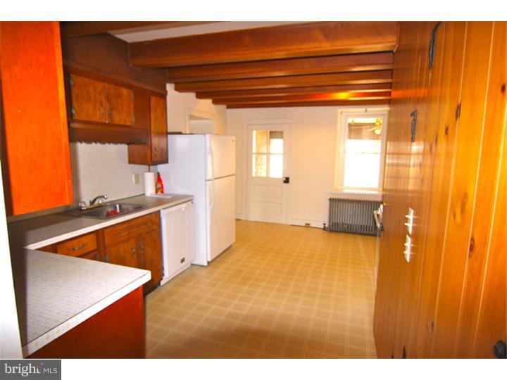 1330 Temple Road Pottstown, PA 19465 - Photo 7 of 25 Kitchen