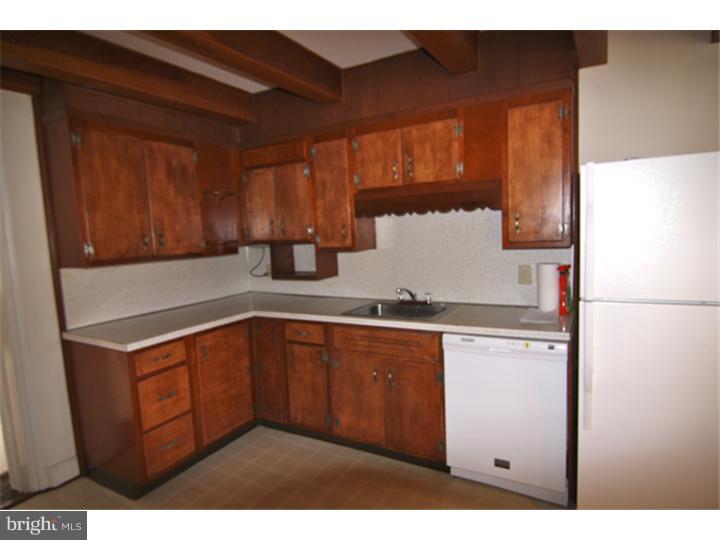 1330 Temple Road Pottstown, PA 19465 - Photo 8 of 25 Kitchen