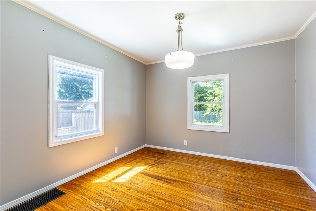 256 Ave D Rochester, NY 14621 - Photo 14 of 43