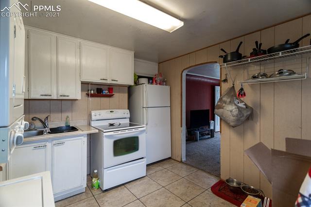 820 Prairie Road Colorado Springs, CO 80909 - Photo 6 of 31 Gallery Image 6