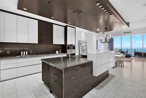 $5,750,000 | 2821 South Bayshore Drive, Unit 19B, Miami, FL 33133