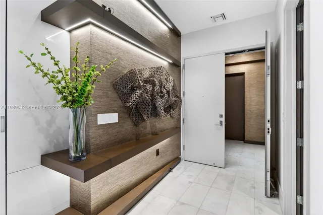 $5,750,000 | 2821 South Bayshore Drive, Unit 19B, Miami, FL 33133