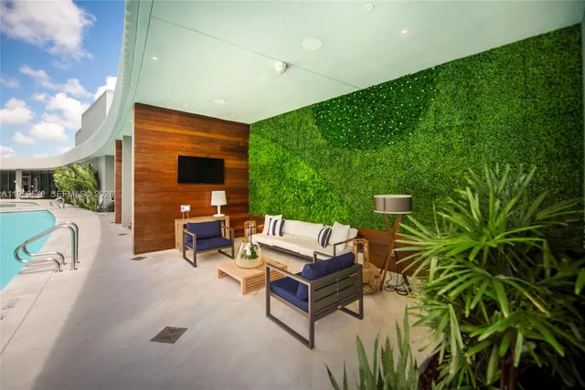 $5,750,000 | 2821 South Bayshore Drive, Unit 19B, Miami, FL 33133