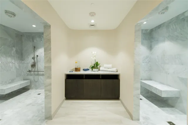 $5,500,000 | 2821 South Bayshore Drive, Unit 19B, Miami, FL 33133