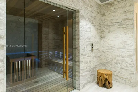 $5,500,000 | 2821 South Bayshore Drive, Unit 19B, Miami, FL 33133