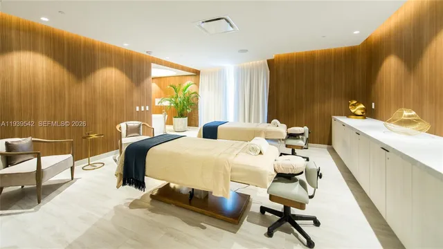 $5,500,000 | 2821 South Bayshore Drive, Unit 19B, Miami, FL 33133