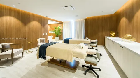 $5,750,000 | 2821 South Bayshore Drive, Unit 19B, Miami, FL 33133