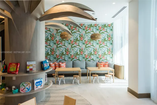 $5,500,000 | 2821 South Bayshore Drive, Unit 19B, Miami, FL 33133