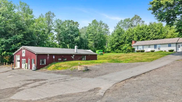 $459,000 | 19815 Highway 706, Montrose, PA 18801