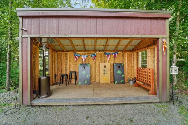 $459,000 | 19815 Highway 706, Montrose, PA 18801