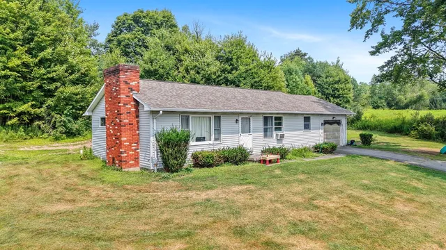 $459,000 | 19815 Highway 706, Montrose, PA 18801