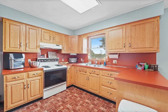 $459,000 | 19815 Highway 706, Montrose, PA 18801