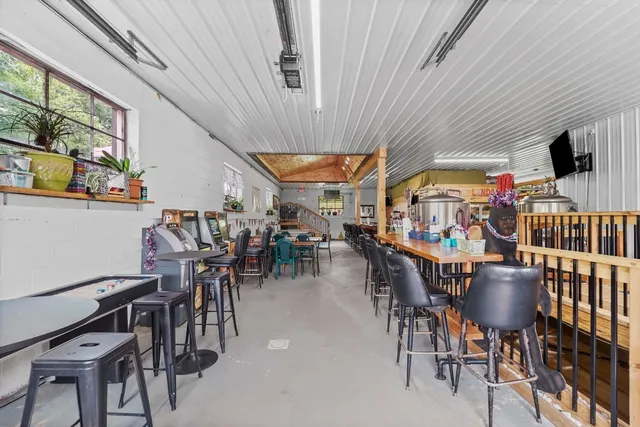 $459,000 | 19815 Highway 706, Montrose, PA 18801