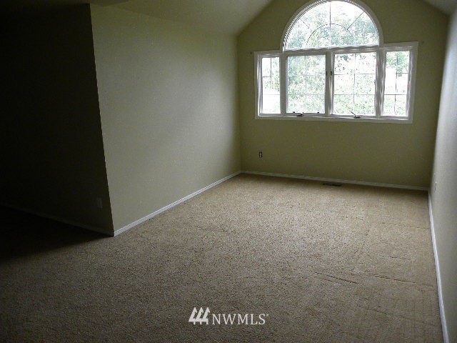 10221 Northeast 151st Street Bothell, WA 98011 - Photo 12 of 17 Gallery Image 12
