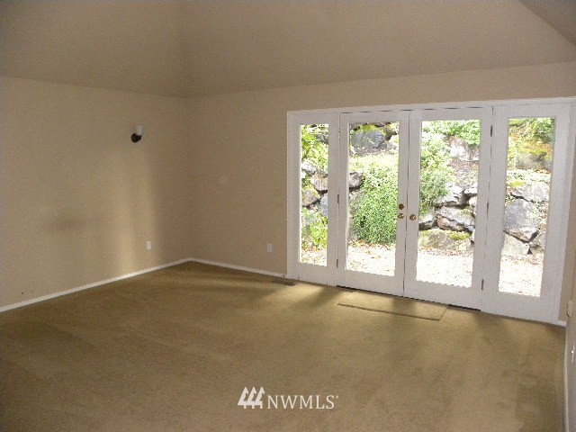 10221 Northeast 151st Street Bothell, WA 98011 - Photo 7 of 17 Gallery Image 7