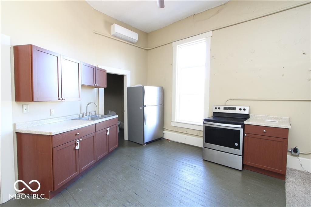 101 South Main Street, Unit D Kirklin, IN 46050 - Photo 4 of 14