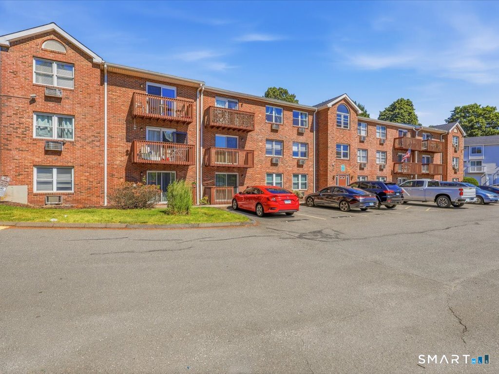 1001 Old Colony Road, Unit 715 Meriden, CT 06451 - Photo 3 of 24