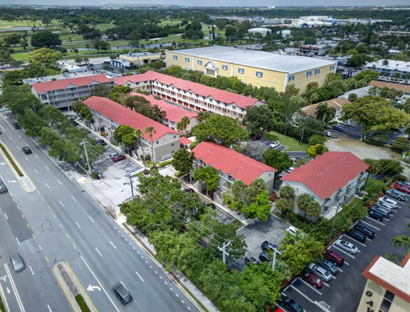 $289,788 | 2501 Northeast 14th Street, Unit 301, Pompano Beach, FL 33062