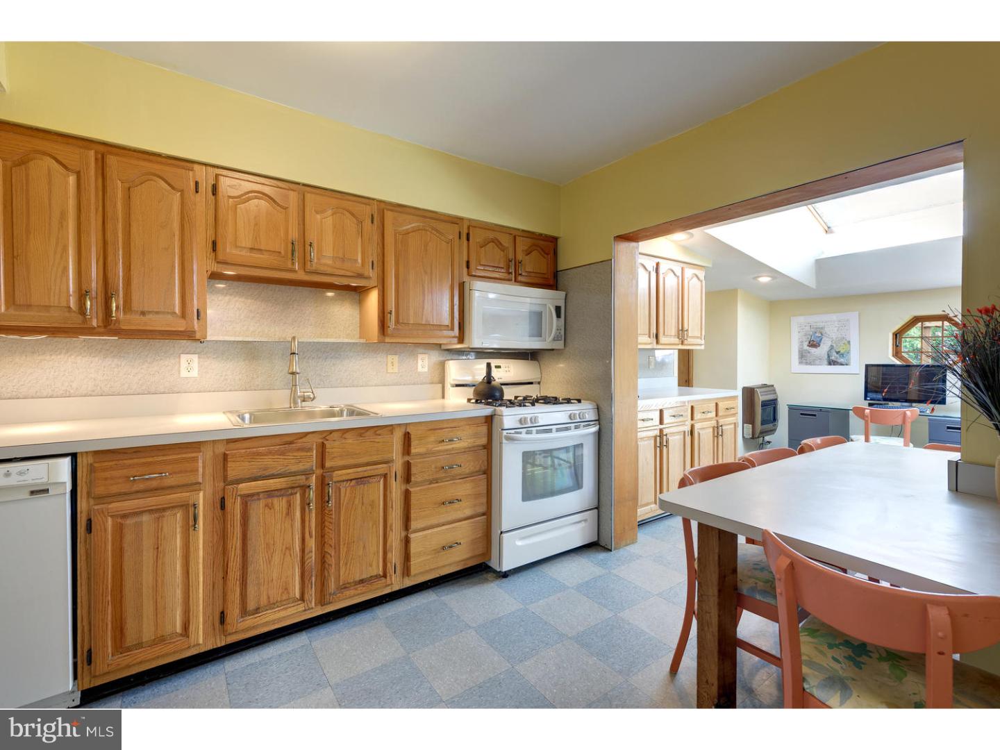 1604 Hampton Road Havertown, PA 19083 - Photo 11 of 25 Kitchen