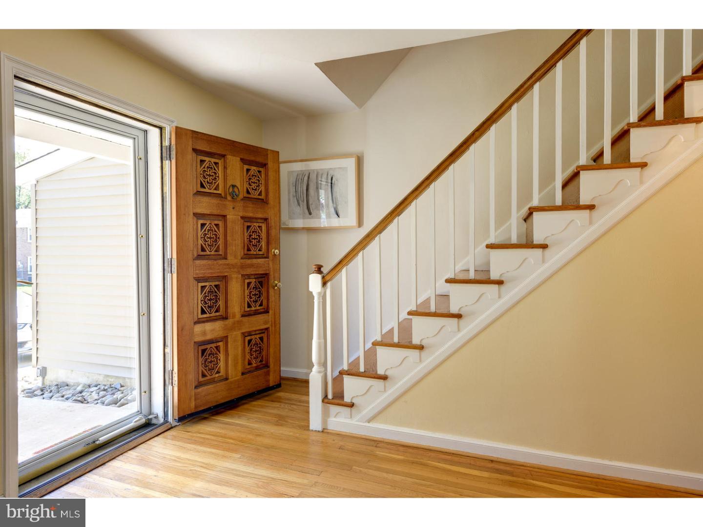 1604 Hampton Road Havertown, PA 19083 - Photo 3 of 25 Foyer