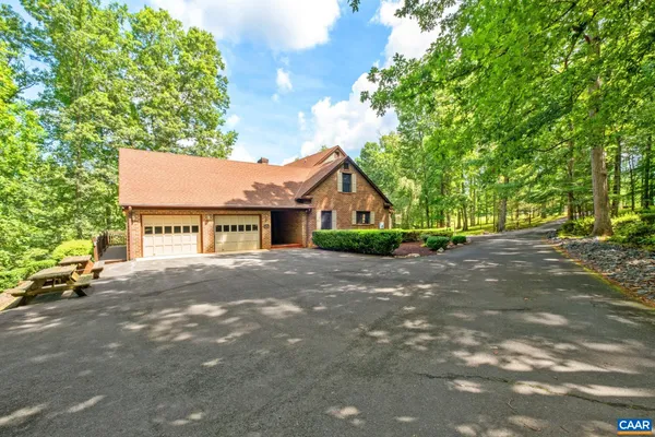 $640,000 | 82 Briar Patch Lane, Ruckersville, VA 22968