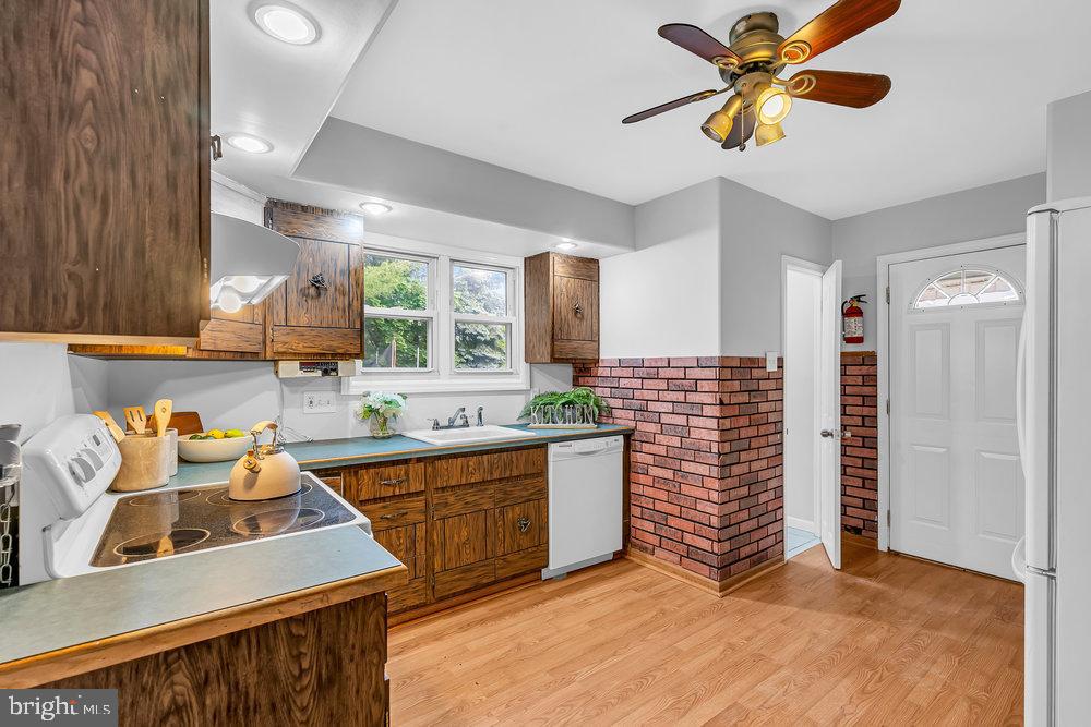 8421 Stow Road Pennsauken, NJ 08110 - Photo 10 of 21 Gallery Image 10
