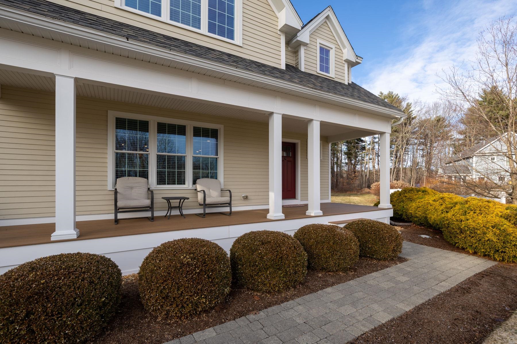 10 Heron Way Stratham, NH 03885 - Photo 3 of 50