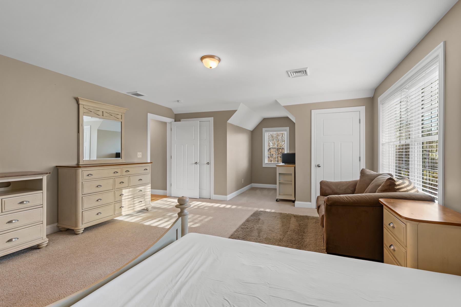 10 Heron Way Stratham, NH 03885 - Photo 37 of 50