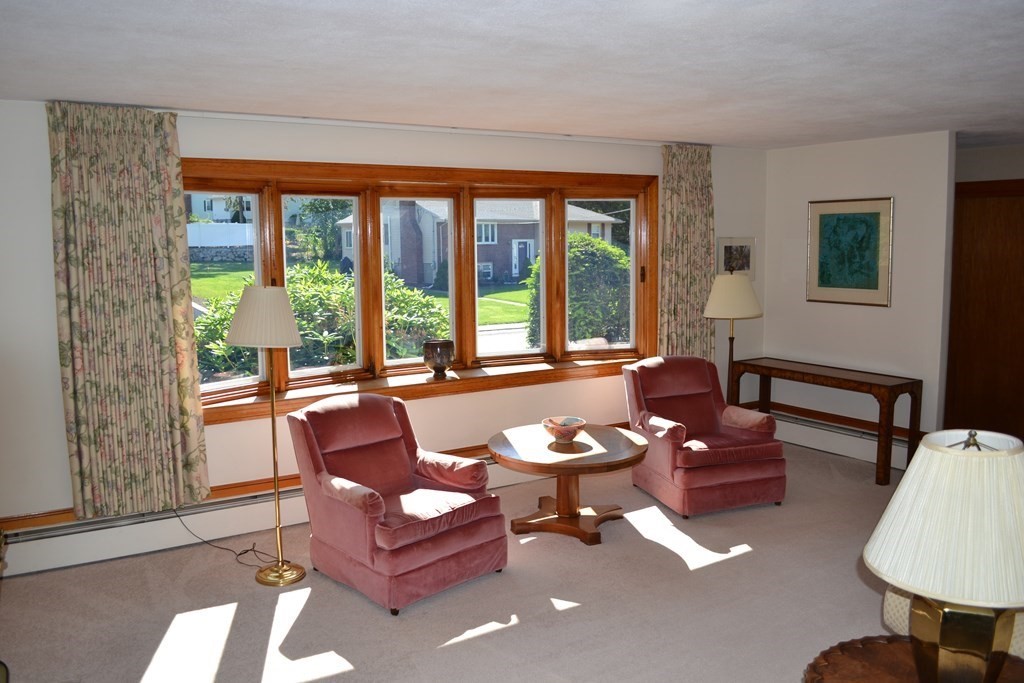 47 Deerfield Road Norwood, MA 02062 - Photo 12 of 33 Gallery Image 12