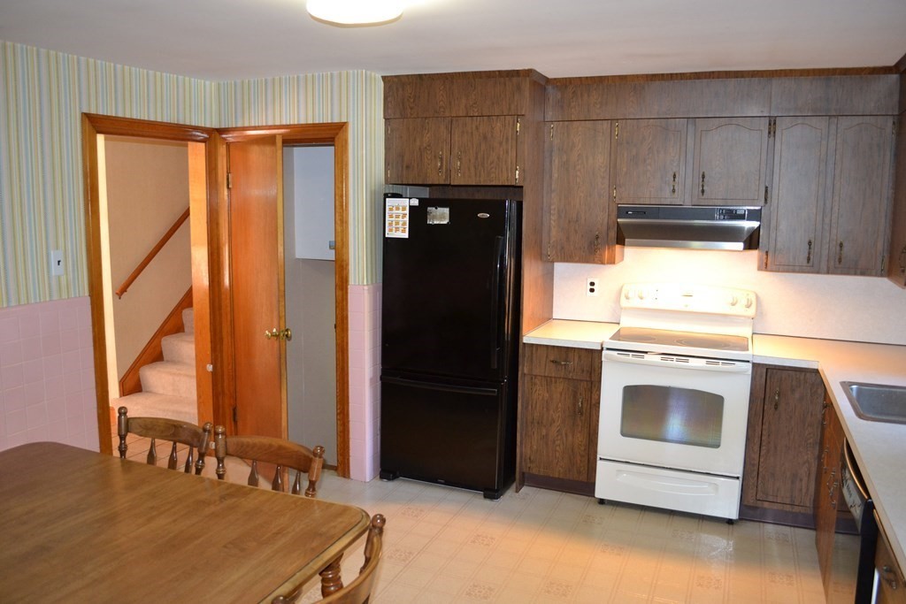 47 Deerfield Road Norwood, MA 02062 - Photo 15 of 33 Gallery Image 15