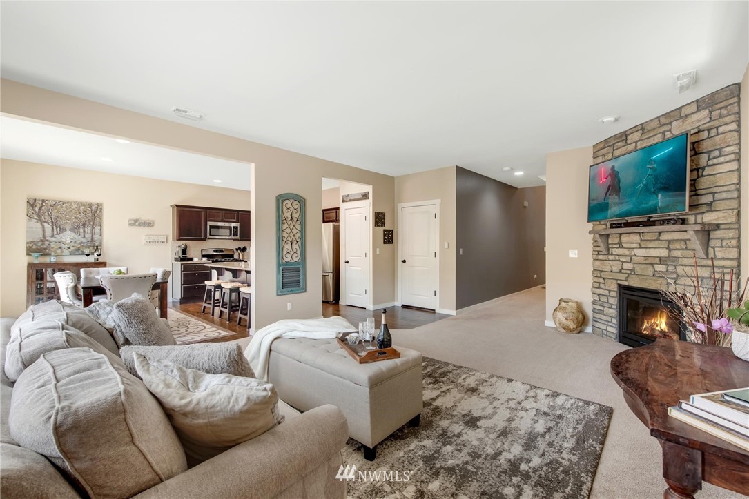 626 182nd Street Southeast Bothell, WA 98012 - Photo 6 of 26 Gallery Image 6