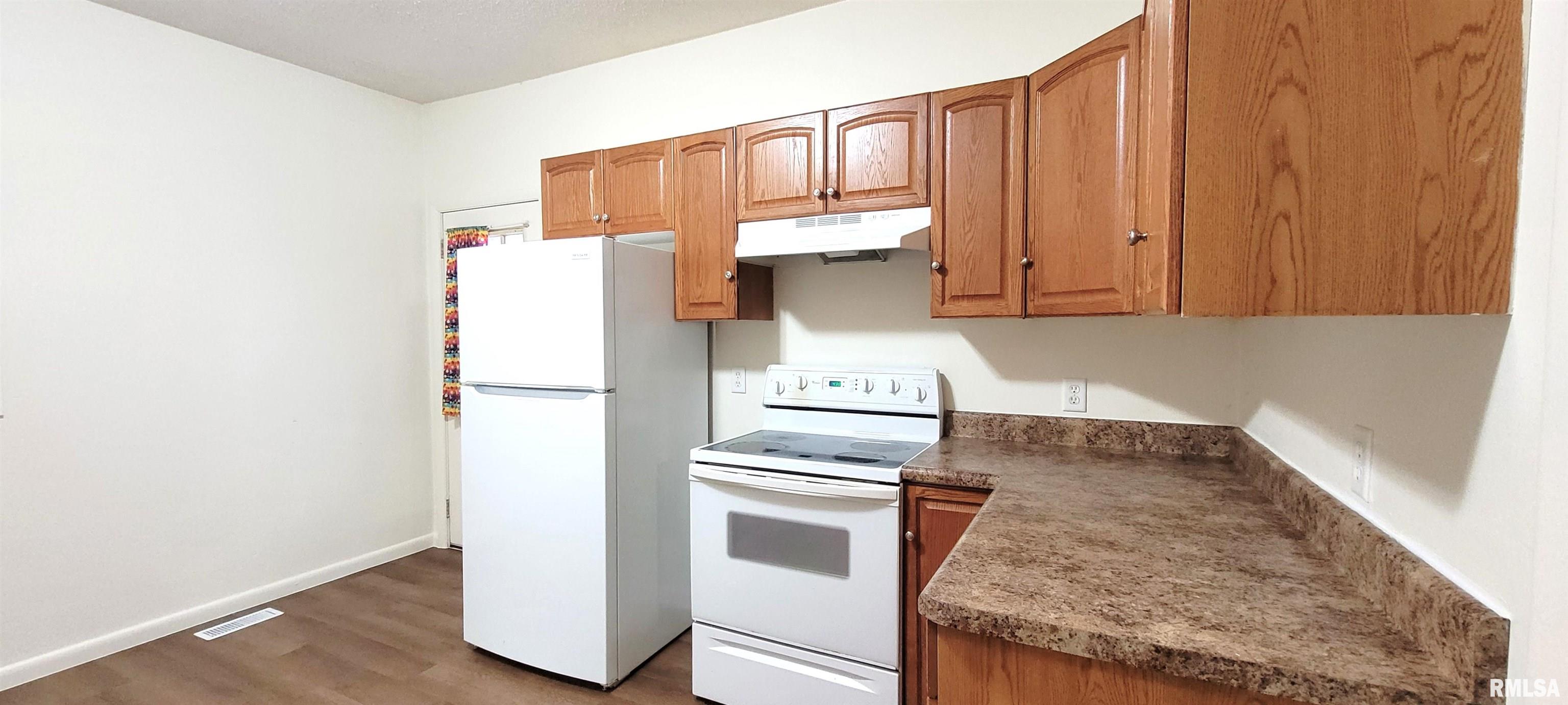 1052 Ohio Avenue Springfield, IL 62702 - Photo 14 of 39