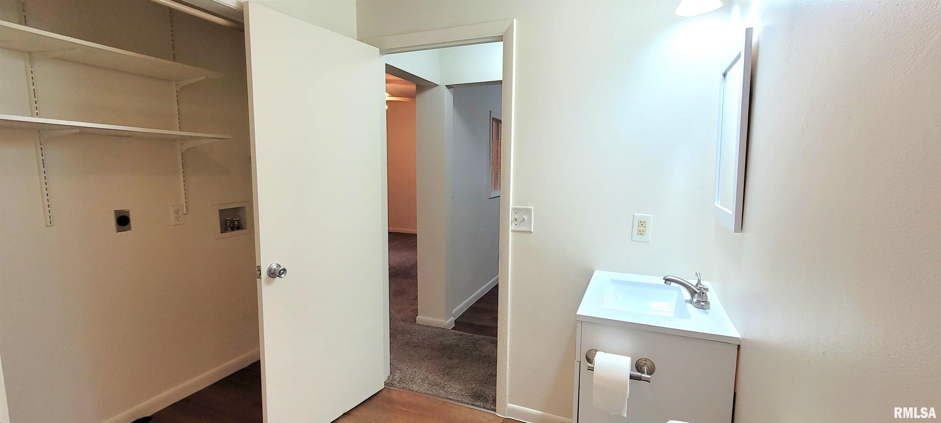 1052 Ohio Avenue Springfield, IL 62702 - Photo 23 of 39